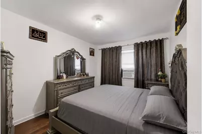 453 E 181 Street, Bronx, NY 10457 - Photo 15