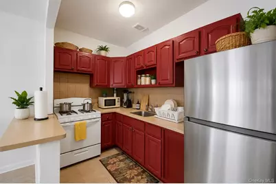 453 E 181 Street, Bronx, NY 10457 - Photo 11
