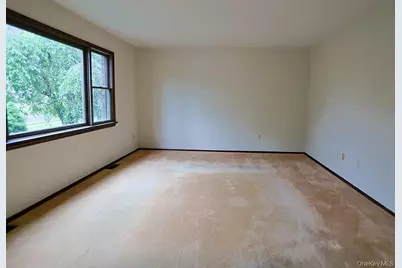 25 Georges Road, Middletown, NY 10941 - Photo 13