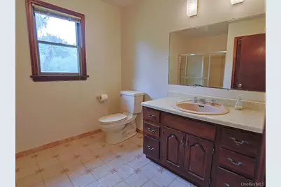 25 Georges Road, Middletown, NY 10941 - Photo 5