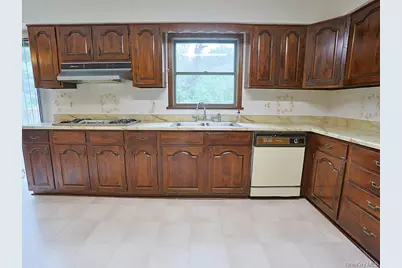 25 Georges Road, Middletown, NY 10941 - Photo 9