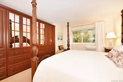 320 E Shore Road #11C, Great Neck, NY 11023 - Photo 21