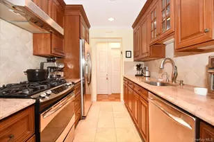 320 E Shore Rd, Great Neck, NY 11023 - Photo 17