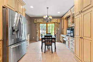 19 Margaret Ave, Lawrence, NY 11559 - Photo 7