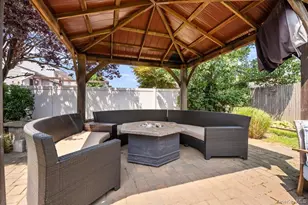 215 N Boston Ave, Massapequa, NY 11758 - Photo 27