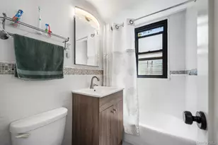 61-35 98th St, Rego Park, NY 11374 - Photo 17