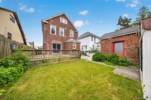 43-23 167th St, Flushing, NY 11358 - Photo 27