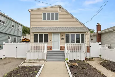 2383 Riverside Drive, Wantagh, NY 11793 - Photo 3