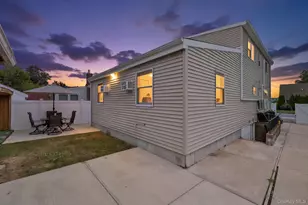2383 Riverside Dr, Wantagh, NY 11793 - Photo 29