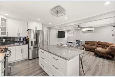 2383 Riverside Drive, Wantagh, NY 11793 - Photo 9