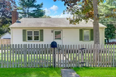 100 Lincoln Drive, Mastic Beach, NY 11951 - Photo 3