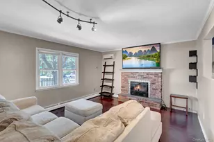 100 Lincoln Dr, Mastic Beach, NY 11951 - Photo 13