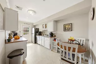 88 E Valley Stream Blvd, Valley Stream, NY 11580 - Photo 9