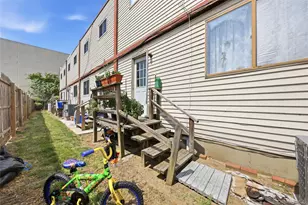 88 E Valley Stream Blvd, Valley Stream, NY 11580 - Photo 23