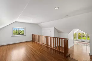 19 Frost Creek Dr, Locust Valley, NY 11560 - Photo 13