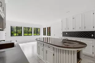 19 Frost Creek Dr, Locust Valley, NY 11560 - Photo 9