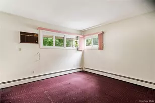 30 Bent Ln, Levittown, NY 11756 - Photo 13