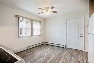 30 Bent Ln, Levittown, NY 11756 - Photo 9