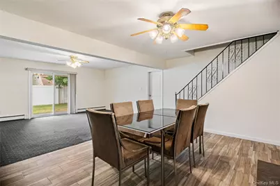 30 Bent Lane, Levittown, NY 11756 - Photo 3
