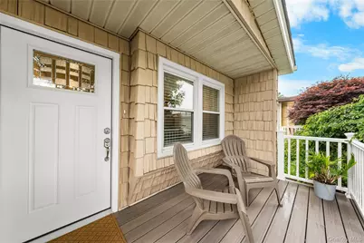 16 Dogwood Lane, Manorville, NY 11949 - Photo 3