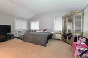 38 Balaton Ave, Ronkonkoma, NY 11779 - Photo 11