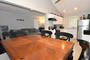 38 Balaton Ave, Ronkonkoma, NY 11779 - Photo 5