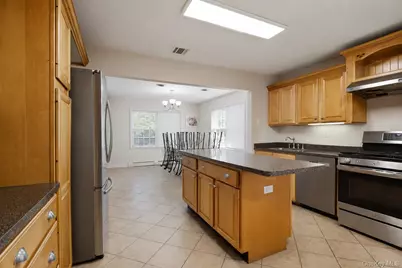 252 Saddle River Road, Monsey, NY 10952 - Photo 7