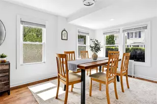 12 Smull Pl, Port Washington, NY 11050 - Photo 9