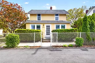 12 Smull Pl, Port Washington, NY 11050 - Photo 21