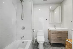 32-58 105th St, East Elmhurst, NY 11369 - Photo 15