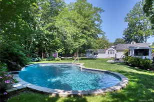 8440 Main Rd, East Marion, NY 11939 - Photo 19