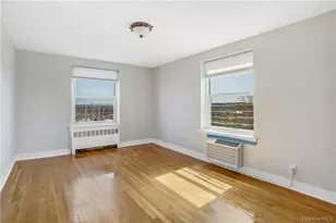 730 Pelham Rd, New Rochelle, NY 10805 - Photo 9