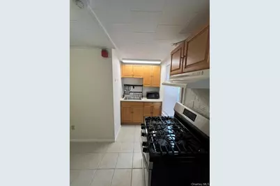 418 Christian Herald Road #1, Valley Cottage, NY 10989 - Photo 5
