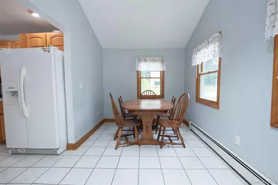 8 Stanley Street, Poughkeepsie, NY 12603 - Photo 5
