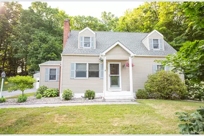 8 Stanley Street, Poughkeepsie, NY 12603 - Photo 1