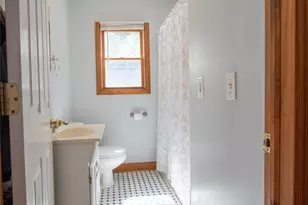 8 Stanley St, Poughkeepsie, NY 12603 - Photo 11