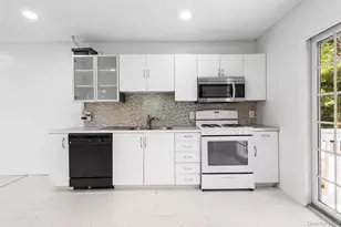10 Clifton Pl, Port Jefferson, NY 11776 - Photo 33