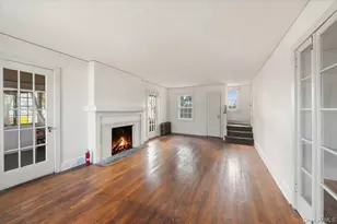 310 W 263rd St, Bronx, NY 10471 - Photo 3