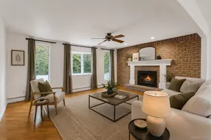 8 Julia Cir, East Setauket, NY 11733 - Photo 5