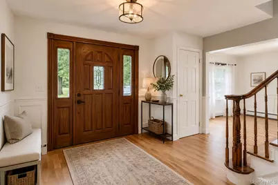 8 Julia Circle, East Setauket, NY 11733 - Photo 3