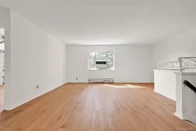 224-01 Hillside Avenue #Upper, Queens Village, NY 11427 - Photo 3