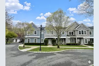 22 Gianna Court, Southampton, NY 11968 - Photo 1