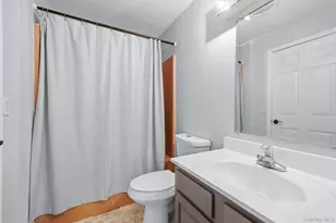 6 Virginia Cir, Newburgh, NY 12550 - Photo 17