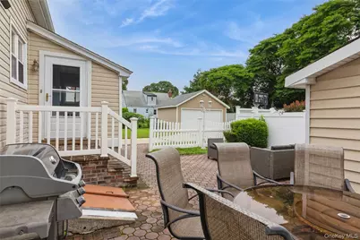 469 Chester Street, Uniondale, NY 11553 - Photo 33