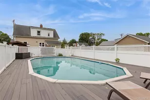 469 Chester St, Uniondale, NY 11553 - Photo 5