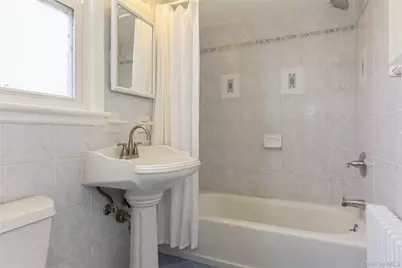 469 Chester Street, Uniondale, NY 11553 - Photo 21