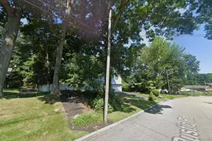 21 Rustic Rd, Miller Place, NY 11764 - Photo 5