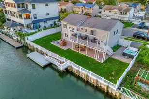 3784 Carrel Blvd, Oceanside, NY 11572 - Photo 35