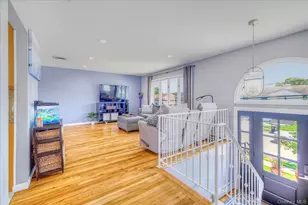3784 Carrel Blvd, Oceanside, NY 11572 - Photo 3