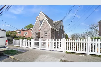2716 Gunther Avenue, Bronx, NY 10469 - Photo 1